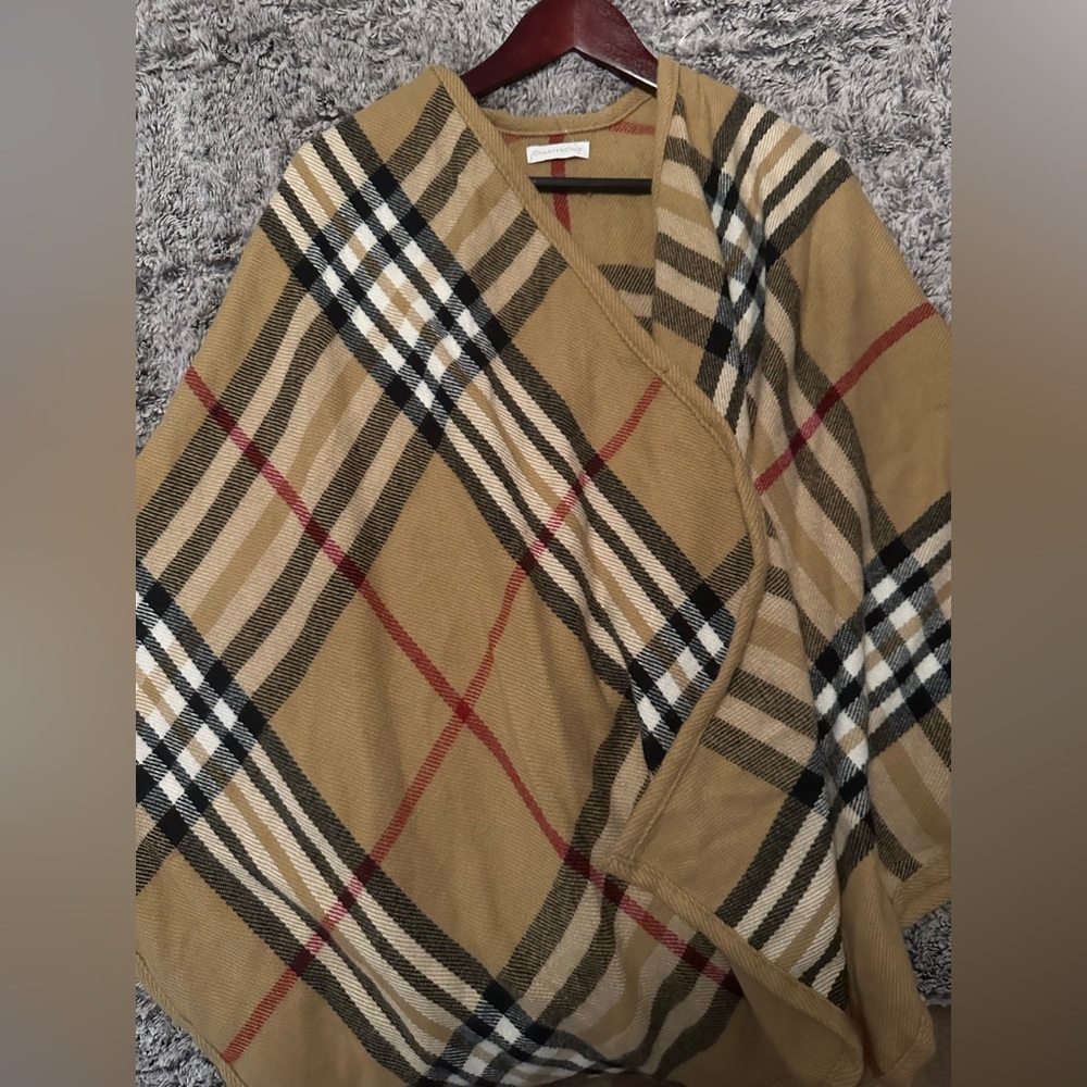 Charter Club Plaid Poncho. Worn once for a photoshoot.